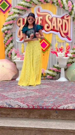 cute_bamini👑 on Instagram: "Hayeee shardi 🥶!!"