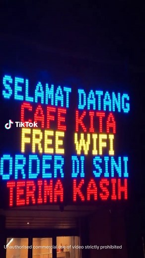 Strobo running text LED 5 baris dengan WiFi. Ubah tulisan langsung via HP, fleksibel dan cocok untuk berbagai kebutuhan informasi. #RunningText #StroboLED #RunningTextWifi #LEDDisplay #AksesorisKendaraan