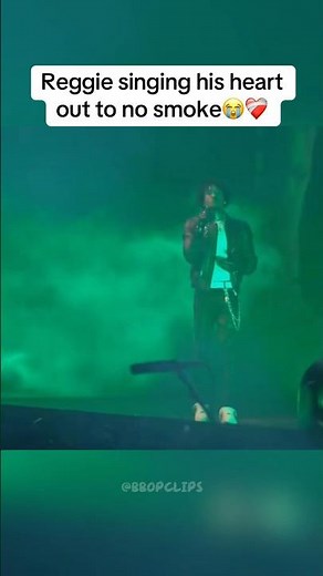 Reggie singing his heart out to no smoke😭❤️‍🩹