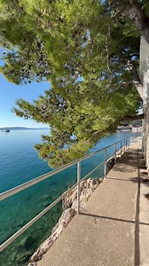 JUST NOW #Drvenik #Puntin in the sun 13/02/2023 #February2023 ☀️☀️☀️ #makarskariviera #dalmatia #croatia #mediterranean #mediterraneanlifestyle #mediterraneanlife 🎥 by @vice.rudan.photography @makarska.riviera.beaches @drvenik.hr | Makarska Riviera Beaches