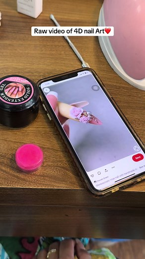 Beginners Nail Tech Guide to 4D Nail Art