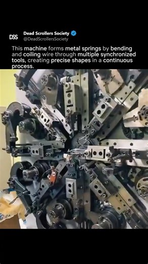 This Machine Turns Wire Into Springs ⚙️