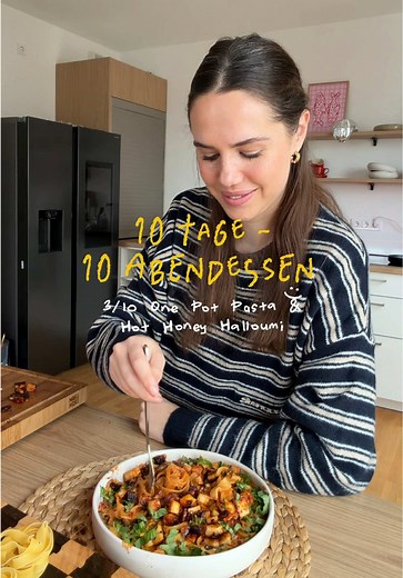 One Pot Pasta mit Hot Honey Halloumi – Veganes Abendessen