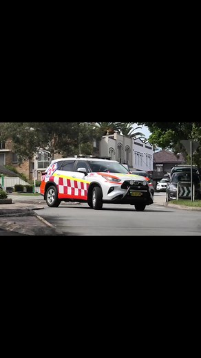 NSW Ambulance - NEW Inspector 52 , General Duties Car 555 & Special Operations Team (SOT29) Responding to Marine Incident! #nswas #asnsw #nswambulance #lights #sirens #lightsandsirens #emergency #foryou #fyp #sydney #intensivecare #rapidresponse #ambulance #ems #emt #marine #specialoperations #mosman