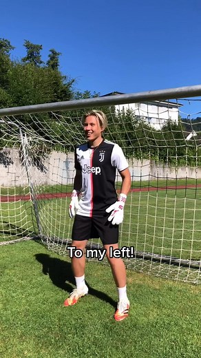 Neymar Jr. as a Goalkeeper