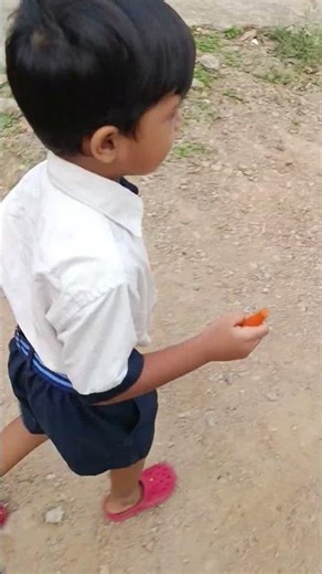 e year first time honey akka thoni half school kelthunnaru kada bunty❤😊 happy