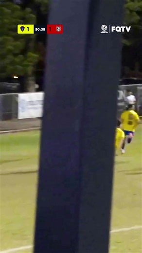 The title race that refuses to sleep 😮‍💨 Broadbeach United Soccer Club struck in the 91st minute to take down Holland Park Hawks and stay alive in the #FQPL 1 Men's Premiership battle. This four-horse race is the gift that keeps on giving, and it's going down to the final game. 📺 Relive the late drama on #FQTV. | Football Queensland