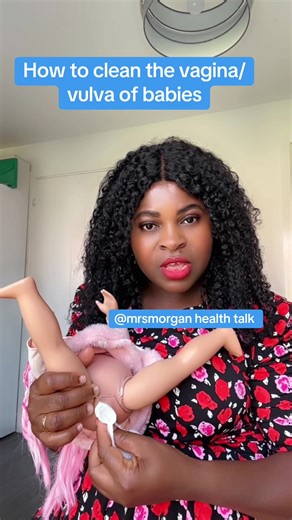 How to Safely Clean Babies' Vagina and Vulva