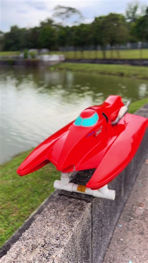 Exploring Uzone RC Dawut F1: The Ultimate RC Boat Experience