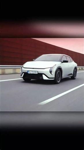 Kia EV4 Fastback ma vyšší dojazd nez hatchback. Najmä kvôli aerodynamike. ‪@KiaSalesSlovakia‬