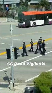 21Aug2020 esplanade drive man without mask get arrested by singapore police force officers