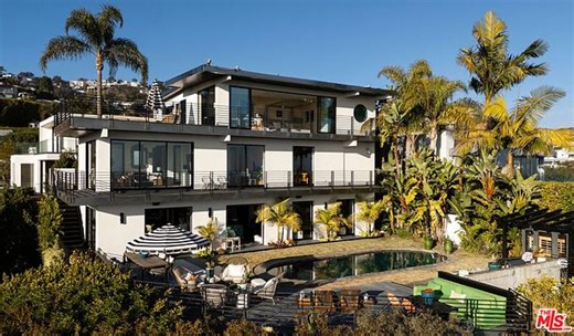 1501 Viewsite Terrace, Los Angeles, CA 90069 | Estately 🧡 | MLS# 26666803