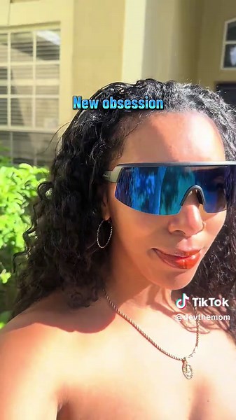 New obsession 😍🔥🔥🔥 #bombers #blue #shades