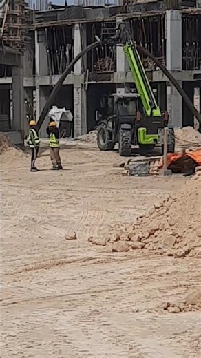 telehandler working _ shorts