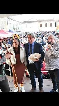 Concours international du cri du dindon #humour #insolite #tradition