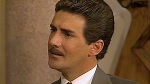 81K views · 1.2K reactions | Juan Carlos acude a casa de María con el pretexto de la localización de Laura, pero se trata de una mentira porque él confiesa cuanto desea a María. Víctor los sorprende en pleno beso. #SimplementeMaría | tlnovelas | Facebook