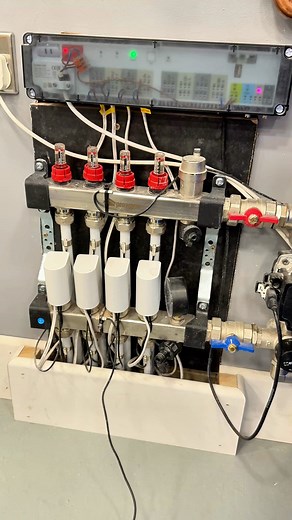 Goodbye Flow Rates! Self-Balancing Actuators for Underfloor Heating Auto-Balancing UFH Actuators: Easy Install, Perfect Delta T Every Time! No More Flow Rate Adjustments! Discover Self-Balancing UFH Actuators Forget fiddly flow rate adjustments! These self-balancing actuators for underfloor heating are a game-changer. Simply install like a standard actuator, attach the two sensors, and open your floor gauges fully. They automatically maintain a constant delta T for perfect comfort. Ideal for new