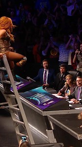 El primer Evolution nos dejó luchas épicas como ésta entre Charlotte Flair y Becky Lynch. ¿Qué pasará este domingo en la nueva edición? | WWE Español