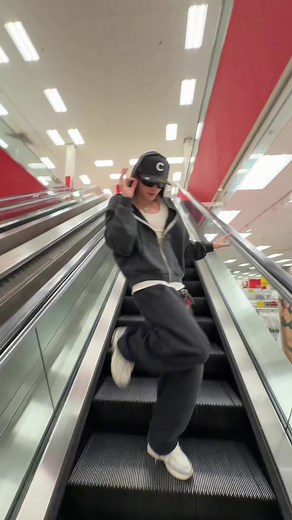 Tzuyu and Corbyn Besson Dance to 'Up Up Up' Choreography