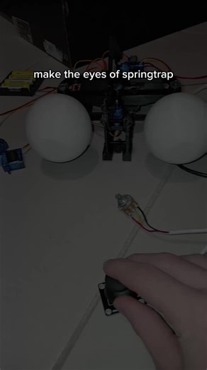 Cosplay Tutorial for Springtrap from Five Nights at Freddy's