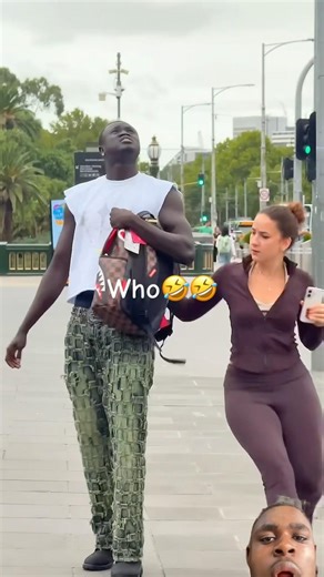 Who🤣🤣(pranks)