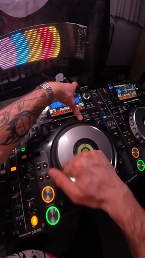 Fiesta🤠 . #technogirl #hardbounce #hardtechno #techno #dj | hard techno