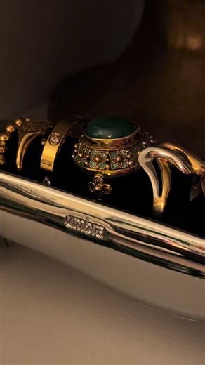 addy rae (@bubbl3gir1)’s videos with champagne - G Sounds