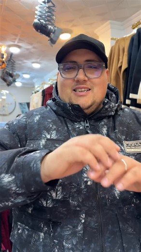 S A k on Instagram: "✨ Découvrez notre nouvelle collection 2026 en ! 😍♥️ Apportez une touche d’élégance et de douceur à votre style. 📍 Adresse :baba Hassen Alger 📍 📞 Téléphone :0560258738/0557903819 🚚 Livraison disponible dans les 58 wilayas « , à domicile ou en point de retrait (STOP DESK). 💸 Frais de livraison : entre 600 DA et 900 DA selon votre wilaya.(sud plus de 1000da) #femmealgerienne #fashionstyle #femme #elegance #tendanceparis sakmode"