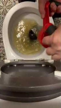 🚽 Blocked toilet? The Virax pump is the quick and effective solution 👇