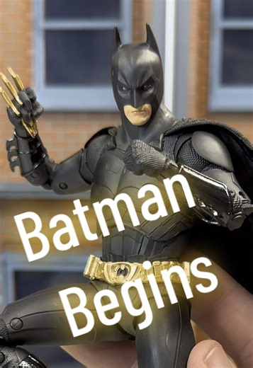 Batman Begins Figure Review: McFarlane Toys Analysis