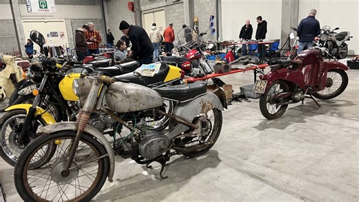 3000 personnes à la bourse des motos anciennes au Wex