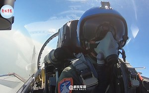 歼-15舰载战斗机飞行训练_哔哩哔哩_bilibili