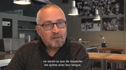 🗣 Le bilinguisme est considéré comme une véritable marque de fabrique de la région biennoise. Mais est-ce vraiment le cas? Et quel serait le bilinguisme qui pourrait être considéré comme idéal? Nous avons posé ces questions à Daniel Elmiger, professeur associé au département de langues à l’Université de Genève, qui a participé au débat ApériCIP sur le thème du “bilinguisme à géométrie variable”. - 🗣 Zweisprachigkeit mit variabler Geometrie ist das Thema der nächsten Apéricip-Debatte vom 30. Ok