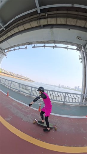 KOREA’S HANGANG RIVER (BANPO BRIDGE) LDP SKATE pt 2/3 | Long Distance Pushing Korea Longboarder