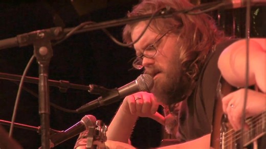 Chris Stapleton- Sometimes I Cry #country #music #muscian #countrymusic #countrtmusicorigins | Country Music Origins