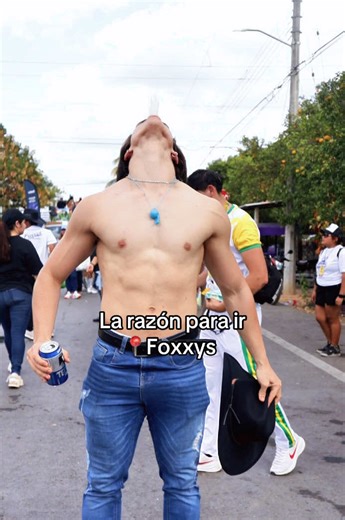 Videos de Foxxyboys (@foxxyboys_) con “Papi Chulo x Mali - El Malilla & Lorna & Pablito Mix”