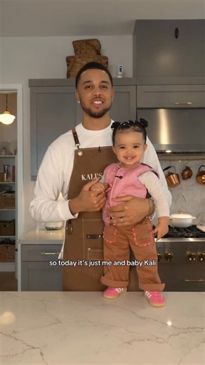 KB on Instagram: "Everything I meal prepped for my 13 month old toddler this week! Organic Toddler/Baby Meal Prep Recipes (10-12 months+) 5-Minute Spinach Banana Pancakes • Ingredients: • 1 cup Organic Oat Flour • 1 ripe Organic Banana • 1 cup Organic Spinach • 1 Organic Egg • 1 splash of water or milk • Instructions: Blend all ingredients together until smooth. Cook on a lightly oiled skillet over medium-low heat for 2–3 minutes per side. Turkey & Veggie Meatballs • Ingredients: • 1 lb Organic 