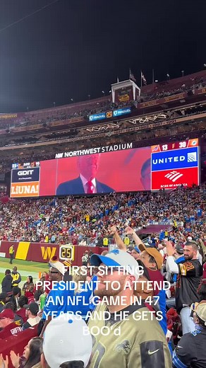 Donald Trump at Commanders Game: A Difficult Reception