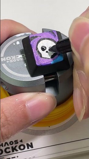 Drawing Brawl Stars logo on the keyboard #shorts #diy #art #keyboard #tiktok #brawlstars #artwork