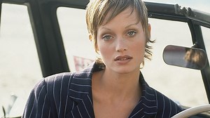 Amber Valletta: The Original Waif