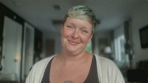 Rod Stewart shows viral Canadian parody of 'I Will Survive' at Toronto show | Hanomansing Tonight