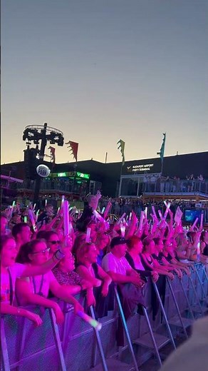 Wellhello - Rakpart - 2025.06.20 Budapest Park #wellhello #budapestpark