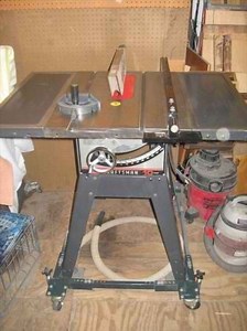 craftsman  10" table saw 1976 model 113. never put...
