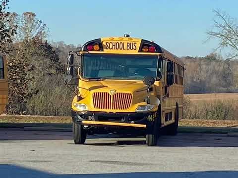 2011 IC CE MaxxForce DT Engine Audio
