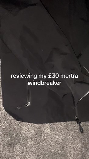 Reviewing My £30 Mertra Windbreaker for Streetwear Fans