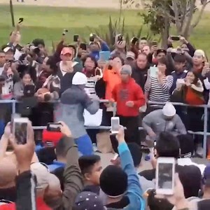 3.9K views · 103 reactions | Watch Manny Pacquiao kill the heavy bag with 10 punch combos ahead of Mayweather fight | Fight Hub TV | Facebook