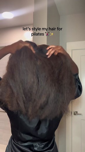 Whenever I blow out my hair, I absolutely LOVE doing a crown/halo braid to keep my hair out the way. It’s chic, sleek and a great protective hairstyle all in one ✨#naturalhair #type4hair #blownouthair