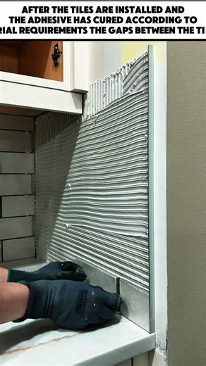 HOW TO INSTALL WALL TILES NEATLY | Wall Tile Installation with a Notched Trowel