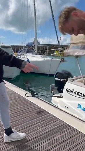 18K views · 588 reactions | WET PANTS PRANK!! #Shorts. | Pranks World | Facebook