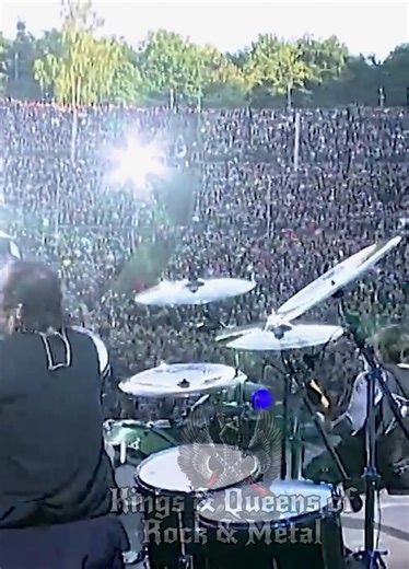 Metallica -- Welcome Home (Sanitarium) | Kings & Queens of Rock & Metal